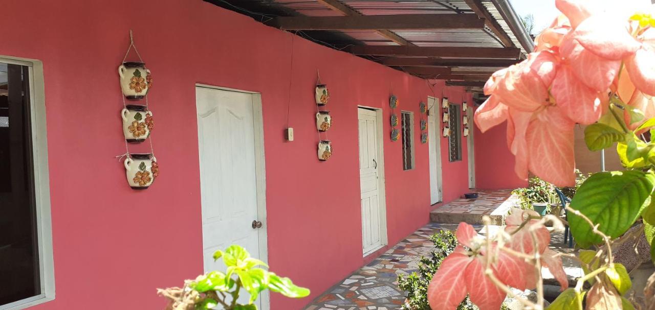 Guest House Nena Мойогалпа Екстериор снимка